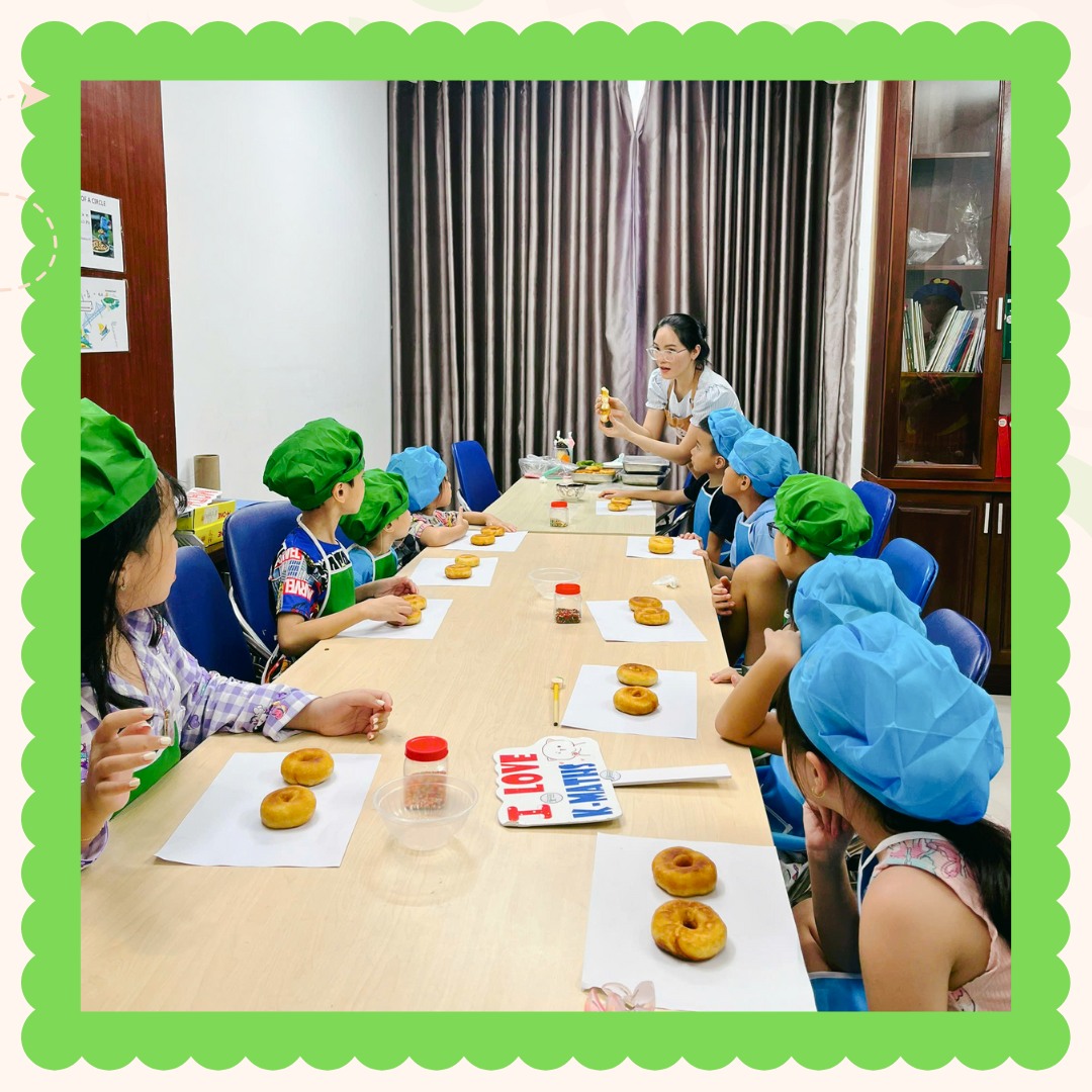 trẻ em K-Maths Workshop Cupcakes